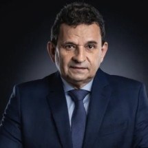 Novos membros da legião de Honra do Presidente Juscelino Kubitschek  - Urandir Fernandes